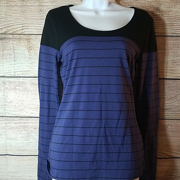 Volcom Tops - Volcom womens shirt